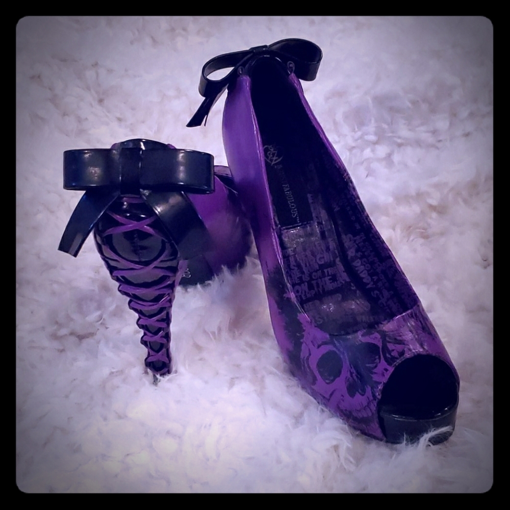 Just Fab heels, open toe, corset heel